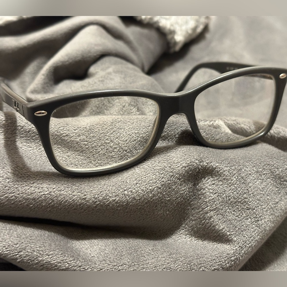 Authentic Ray Ban Eye Glasses Frames RB 5228  5582